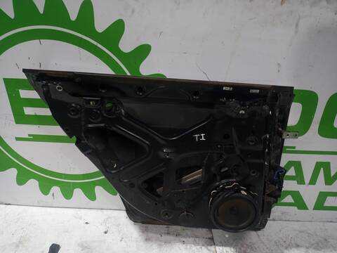 Foto 3ª: Puerta Trasera Izquierda Audi A4 2.5 TDI 120KW) BERLINA 163CV (2004)
