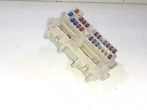 Caja Reles Fusibles Nissan Murano BASICO 234CV 172KW