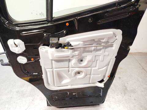 Foto 4ª: Puerta Delantera Derecha Mercedes Sprinter 419 CDI RWD 907.643 907.645 907.647) 190CV 140KW FURGONETA [654920] (2024)