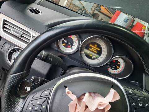 Foto 2ª: Volante Mercedes Clase E 180 250 CDI BLUEEFFICIENCY 212.003) 204CV 150KW [651924] (2014)