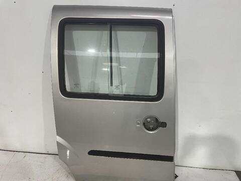 Puerta Lateral Corredera Derecha Fiat Doblo 1.9 D ACTIVE 05.2004 ) 63CV