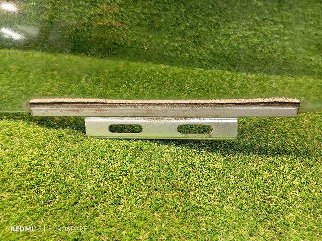 Foto 2ª: Luna Trasera Izquierda Mitsubishi L200 2.5 D 4P CAJA ABIERTA [4D56] (1999)