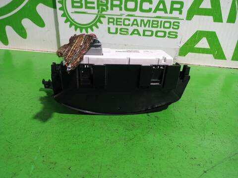 Foto 3ª: Pantalla Multifuncion Renault Laguna RENAULT LAGUNA III GRANDTOUR 109CV [K9K780] (2007)