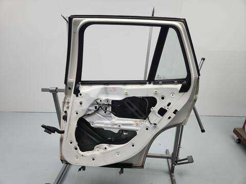 Foto 3ª: Puerta Trasera Derecha Bmw X1 SDRIVE 18D 143CV 105KW [N47D20C] (2014)