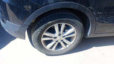 Foto 3ª: Juego LLantas Ssangyong Tivoli CRYSTAL 4X2 116CV 85KW [673910] (2015)