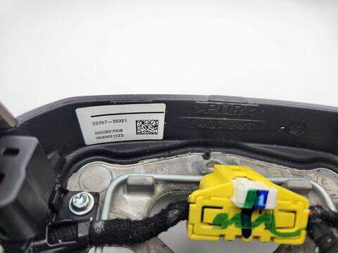 Foto 4ª: Volante Citroen C5 1.6 PLUG-IN FEEL 150CV [5G06] (2024)