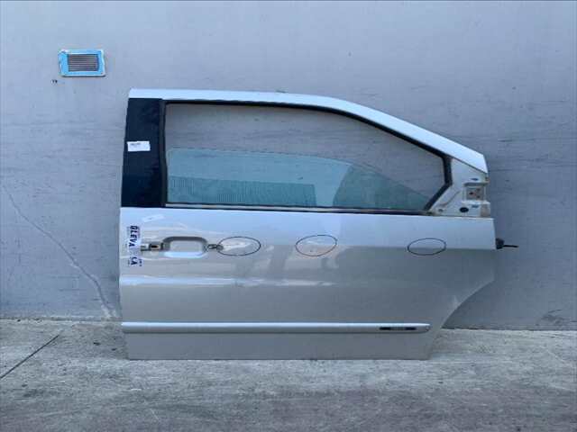 Foto 1ª: Puerta Delantera Derecha Mercedes Clase V 200 2.2 CDI 0CV [611980] (1999)