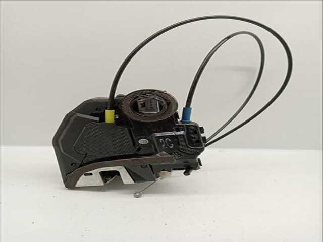 Foto 3ª: Cerradura Puerta Trasera Izquierda Toyota Auris LUNA 1 TD CAT 90CV (2006)