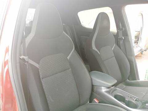 Foto 3ª: Asientos Traseros Nissan Juke N-CONNECTA 117CV 86KW [HRA0] (2021)