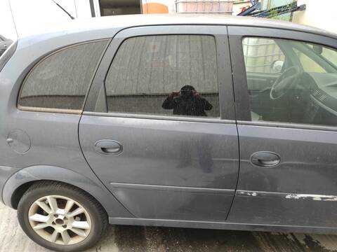 Foto 1ª: Puerta Trasera Derecha Opel Meriva Z14XEP (2010)