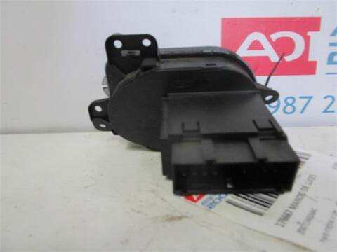 Foto 2ª: Mando Multifuncion Ford Fiesta 1.3 69CV 51KW [A9JB] (2004)