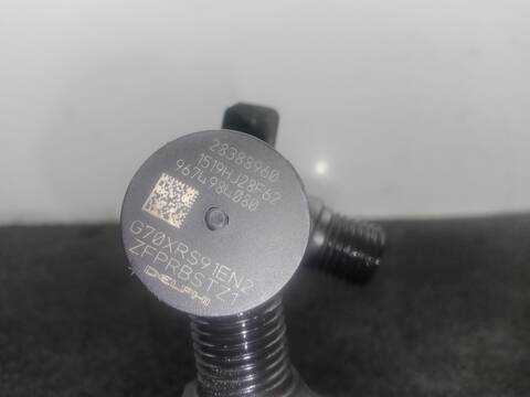 Foto 3ª: Inyectores Ford Mondeo 2.0 TDCI HATCHBACK 150CV 110KW [T7CA,T7CC,T7CD,T7CE,T7CF,T7CN,T7CP,T7CQ] (2015)