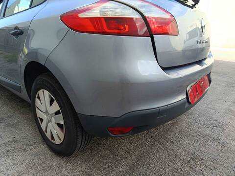 Foto 3ª: Paragolpes Trasero Renault Megane K9K830 BERLINA III BERLINA 5P (2010)