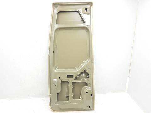 Foto 3ª: Puerta Trasera Derecha Renault Master L2H2 HKA 35T [M9T870] (2011)