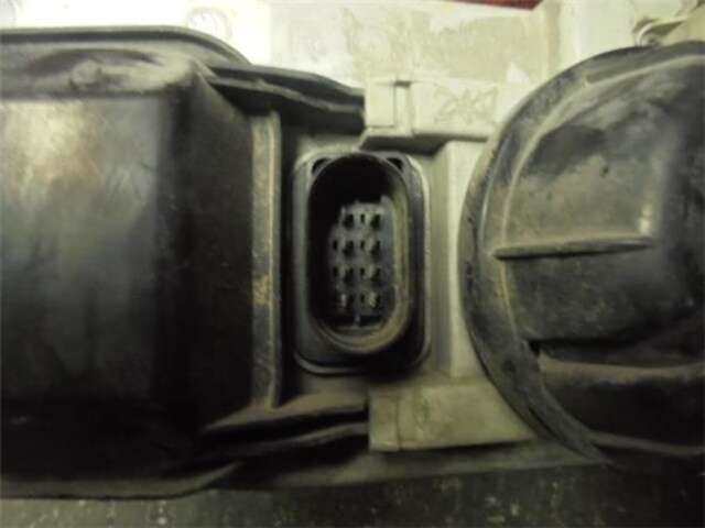 Foto 3ª: Faro Derecho Skoda Superb 2.0 COMFORT [2.0 LTR. - 103 KW TDI DPF] [CFFB]