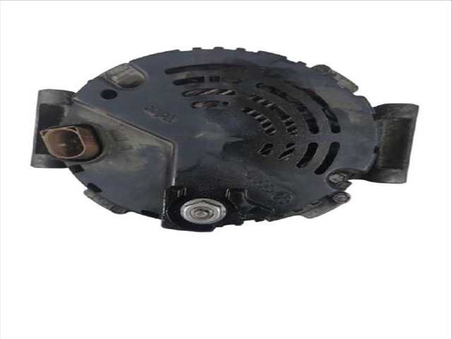 Foto 2ª: Alternador Audi A4 2.0 (2004)