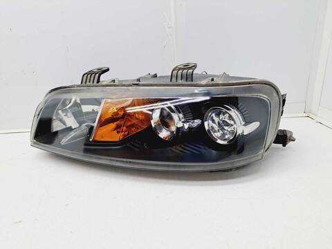 Faro Izquierdo Fiat Punto BERLINA 131CV 96KW