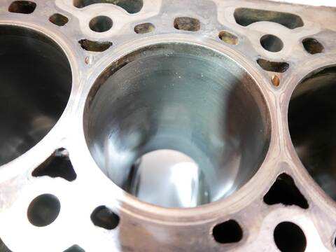 Bloque Motor Ford Transit 130 CV 96KW