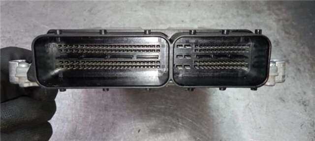 Foto 3ª: Centralita Motor ECU Land Rover Discovery 3.0 SDV6 HSE [3.0 LTR. - 180 KW TD V6 CAT]