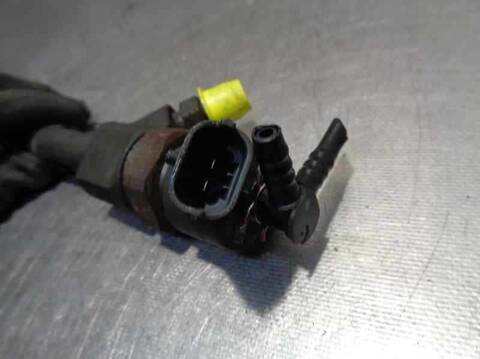 Foto 2ª: Inyectores Opel Movano 1.9 CDTI CAT F9Q-774 - L40) 82CV 60KW [F9WW7] (2004)