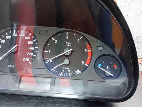 Cuadro de Instrumentos Bmw Serie 5 518 520 D BERLINA 136CV 100KW