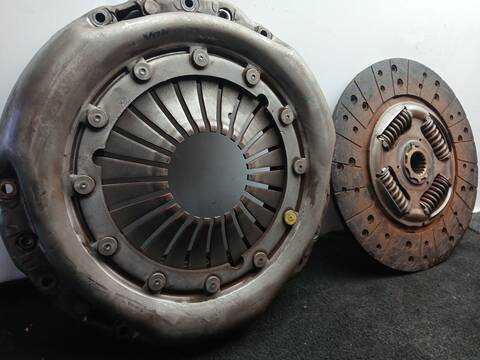 Foto 2ª: kit Embrague Mercedes Atego 1321 LS 4X2 211CV 155KW [OM 934 LA.6-6] (2016)