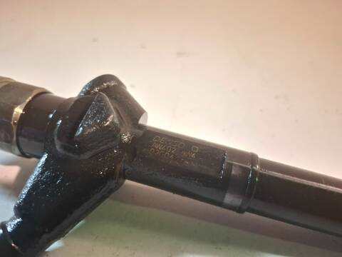 Foto 2ª: Inyectores Nissan X-Trail YD22 T30) (2005)