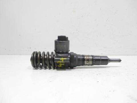 Foto 2ª: Inyectores Volkswagen Golf BKD (2008)