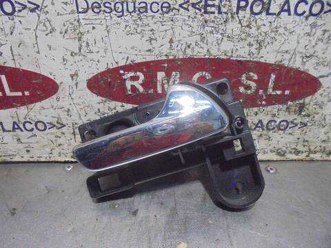 Maneta Interior Trasera Derecha Fiat Freemont BASIS 140CV 103KW