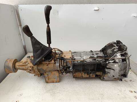 Foto 1ª: Caja Cambios Mitsubishi Galloper 2.5 TD 3-PTAS.) 99CV 73KW [4D56T] (2001)