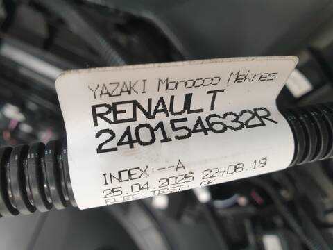 Foto 2ª: Paragolpes Trasero Renault Scenic 170 COMFORT RANGE EVOLUTION