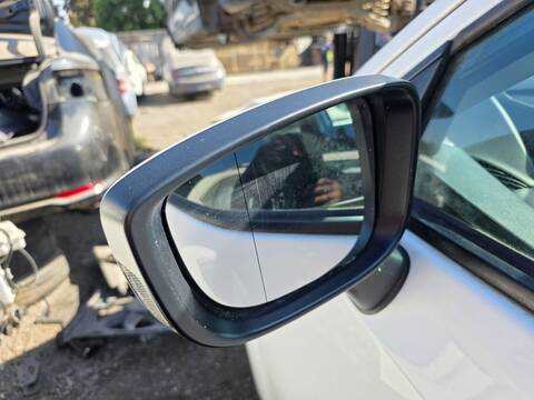 Foto 2ª: Retrovisor Izquierdo Mazda 2 ZENITH 116CV 85KW (2016)