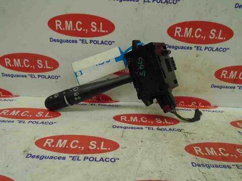Foto 1ª: Mando Multifuncion Chrysler Voyager 2.5 CRD CAT 141CV 105KW [7 VM07C] (2002)