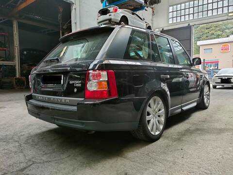 Foto 2ª: Portón Land Rover Range V8 TD HSE 272CV [D/368DT] (2005)