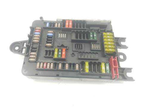 Foto 3ª: Caja Reles Fusibles Bmw Serie 1 114 2.0 TD 143CV [N47D20C] (2012)