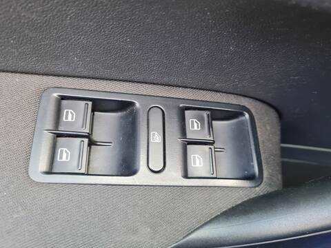 Botonera Elevalunas Volkswagen Polo ADVANCE 90CV 66KW