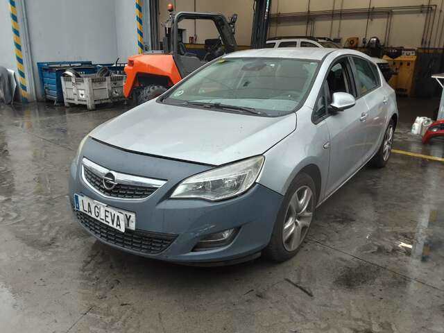 Mangueta Delantera Derecha Opel Astra 1.3 CDTI 95CV 0CV