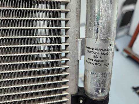 Foto 4ª: Radiador Calefaccion A.A. Bmw Serie 1 114 118D 150CV 110KW [B47D20A] (2017)