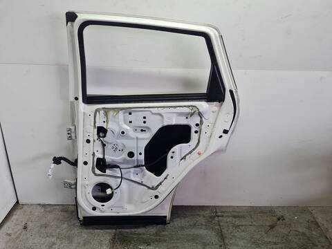Foto 3ª: Puerta Trasera Derecha Nissan Qashqai ACENTA 4X4 131CV 96KW [R9M] (2009)