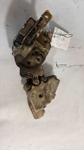 Cerradura Puerta Delantera Derecha Nissan Terrano 2.7 D