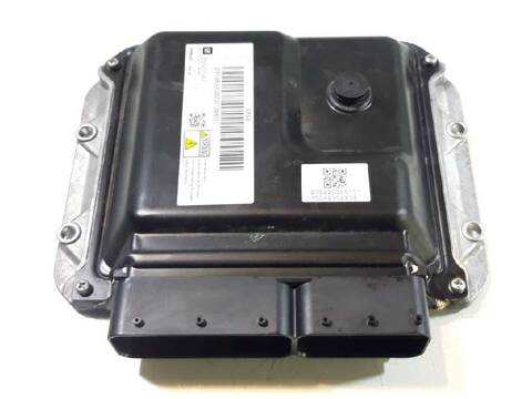 Foto 3ª: Centralita Motor ECU Opel Astra COSMO 125CV 92KW [A17DTR] (2010)