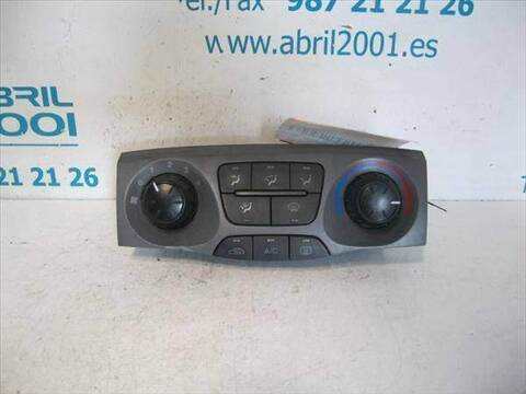 Foto 1ª: Mando Climatizador Hyundai Trajet 2.0 CRDI GLS 113CV 83KW [D4EA] (2004)