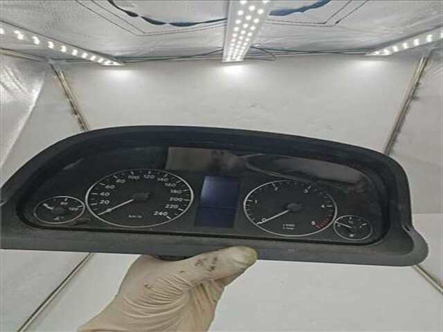 Foto 2ª: Cuadro de Instrumentos Mercedes Clase A 140 2.0 A 180 CDI (169.007) [2.0 LTR. - 80 KW CDI CAT]