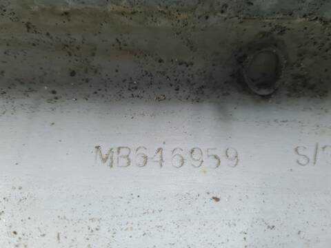 Foto 3ª: Faldón Lateral Mitsubishi Montero 2800 TD GLS 2-PTAS.) 125CV 92KW [4M40] (1996)