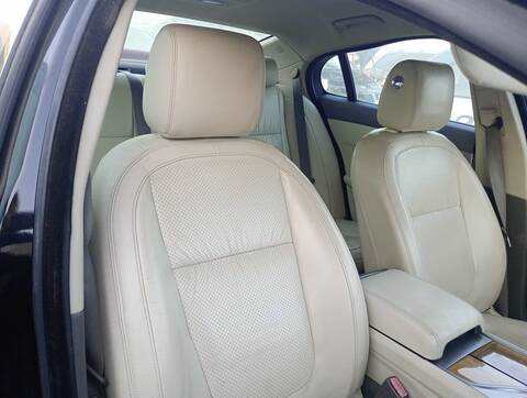 Asientos Traseros Jaguar XF 3.0 V6 DIESEL S PREMIUM LUXURY 275CV 202KW