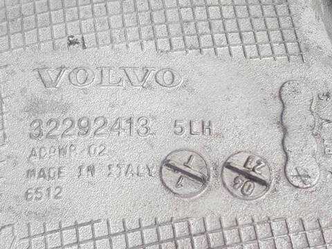 Foto 2ª: Brazo Suspension Trasero Izquierdo Volvo XC 60 MOMENTUM PRO AWD (2009)