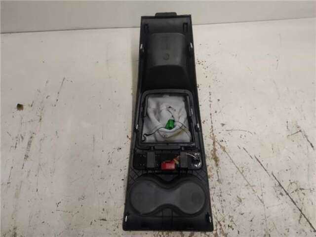 Foto 2ª: Consola Central Seat Ibiza 1.6 STYLANCE - STYLE [1.6 LTR. - 77 KW TDI] [CAYC]