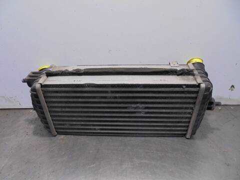Foto 3ª: Intercooler Hyundai i40 KLASS BLUE 116CV 85KW [D4FD] (2013)