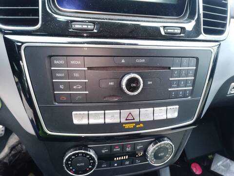 Foto 4ª: Sistema Audio Radio CD Mercedes Clase G 230 GLE 350 D 4MATIC 258CV 190KW [642826] (2017)