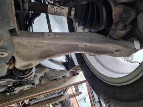 Brazo Suspension Delantero Izquierdo Land Rover Range EVOQUE 150CV 110KW
